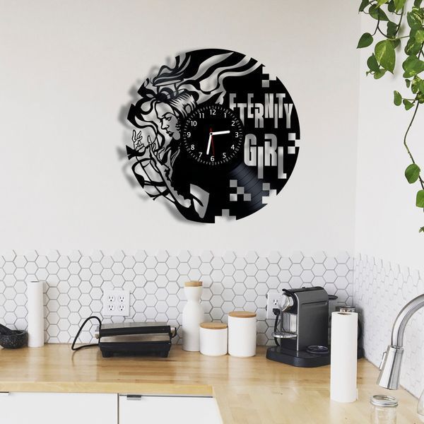 Настінний вініловий годинник Дівчина-вічність, діаметр 30см Vinyl-Clock-C-Eternity Girl-1 фото