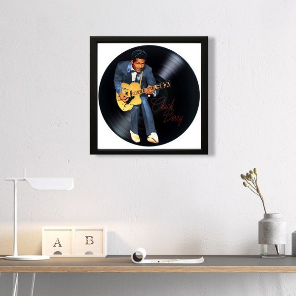 Настінний вініловий декор в дерев'яній рамці Chuck Berry, розміром 36см 515-4-1 фото