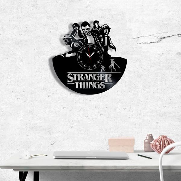Настінний вініловий годинник Дивні дива, діаметр 30см Vinyl-Clock-M-Stranger Things-1 фото