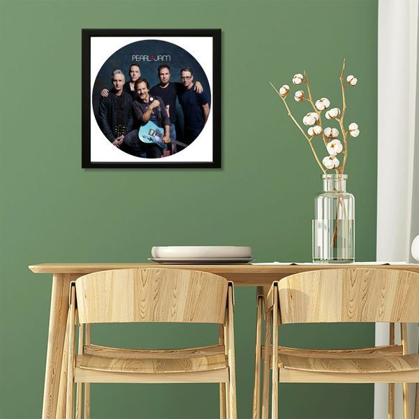 Настінний вініловий декор в дерев'яній рамці Pearl Jam, розміром 36см 565-4-1 фото